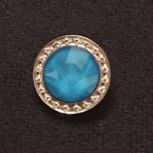 QUDO glowing blue Swarovski topper in silver tone